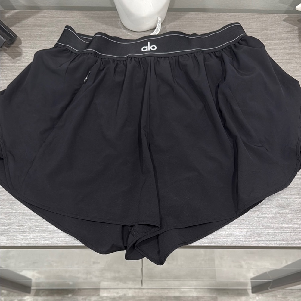 ALO Yoga Black Athletic Shorts with Elastic Waistband